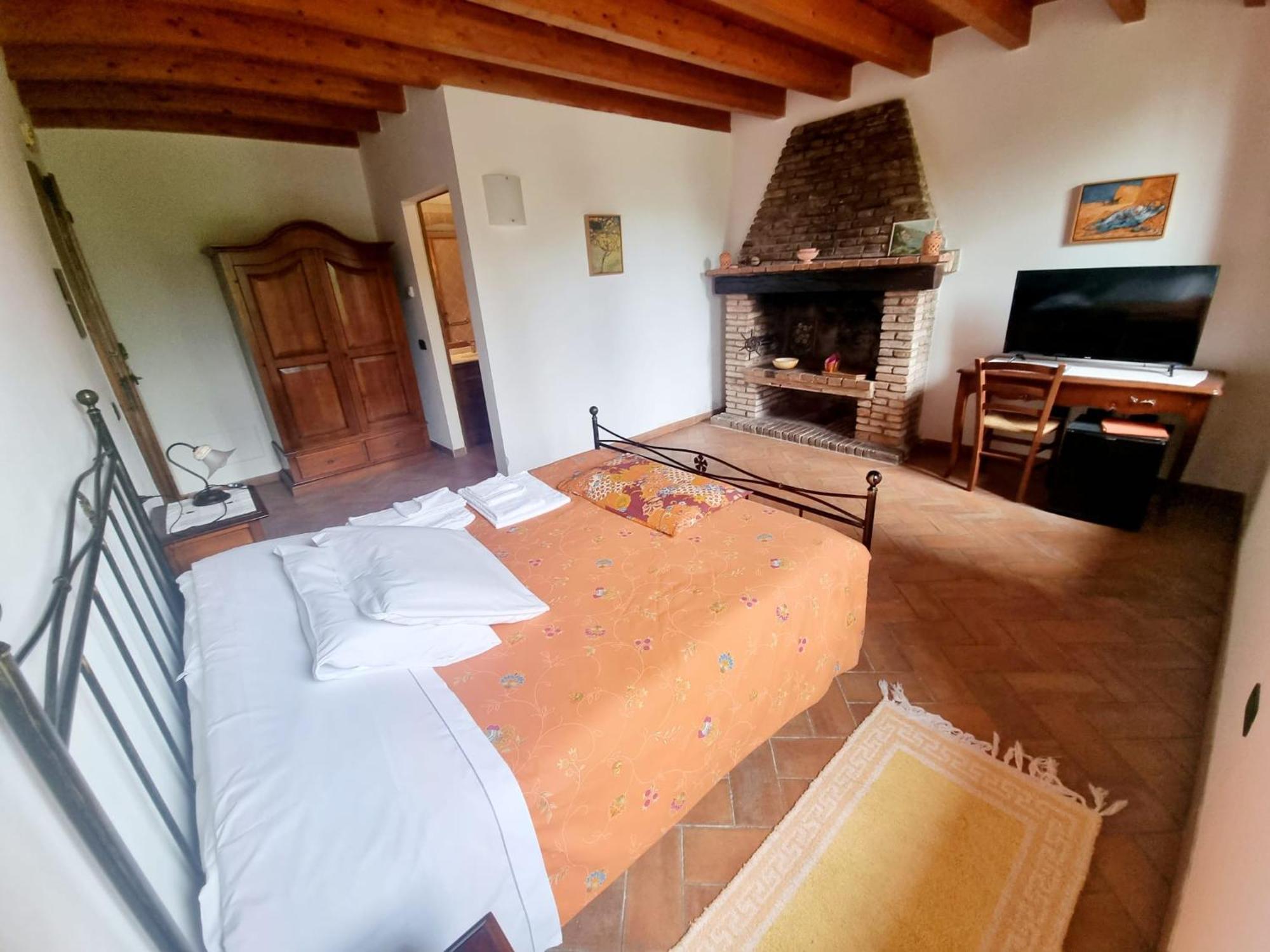 La Garzaga Turismo Rurale Ceresara ภายนอก รูปภาพ