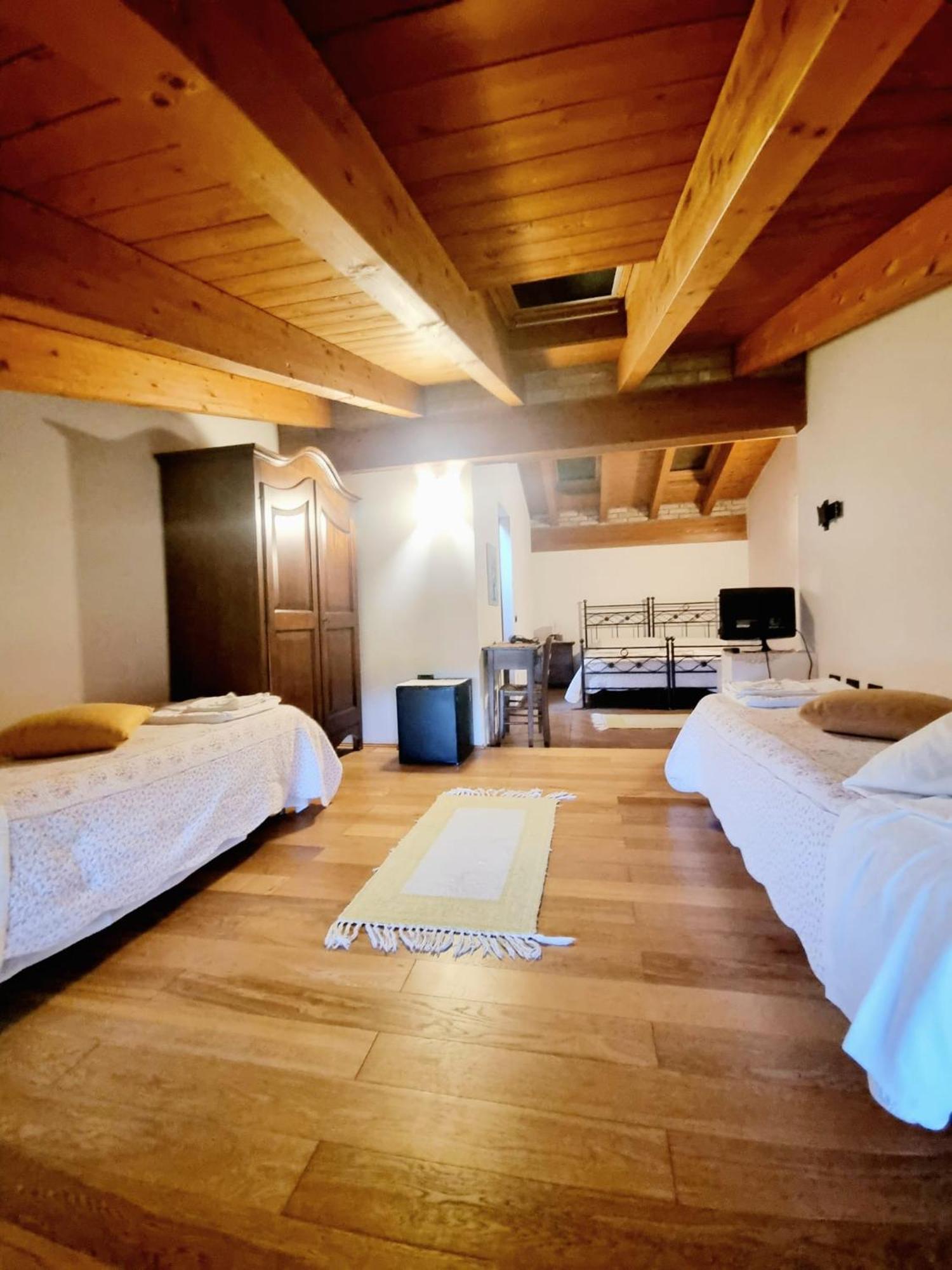La Garzaga Turismo Rurale Ceresara ภายนอก รูปภาพ